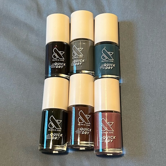 Olive & June Quick Dry Nail Polish Bundle - Picture 6 of 7